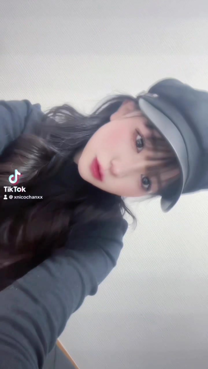 強くなりたいなあ #歌舞伎町 #歌舞伎町によくいる女 #トー横 #ガルバ嬢 #歌舞伎町あるある #ガルバ #新宿