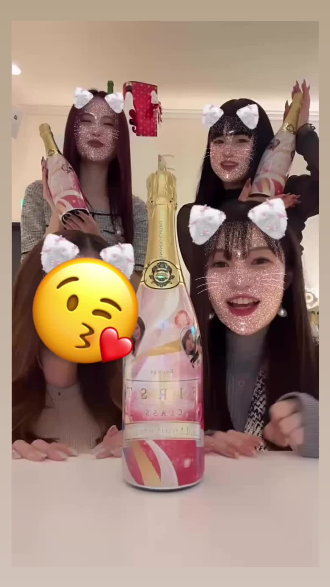 Lounge First Class日記1258394