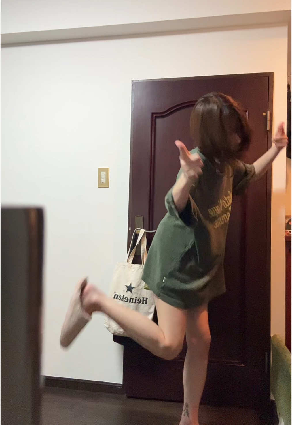 シャンパン沢山飲ませて頂いて、記憶無いんだけど なぜかHANAのドロップ？踊ってた。 意味わからなすぎて謎だけど、下書きに入ってたから載せとこっと。