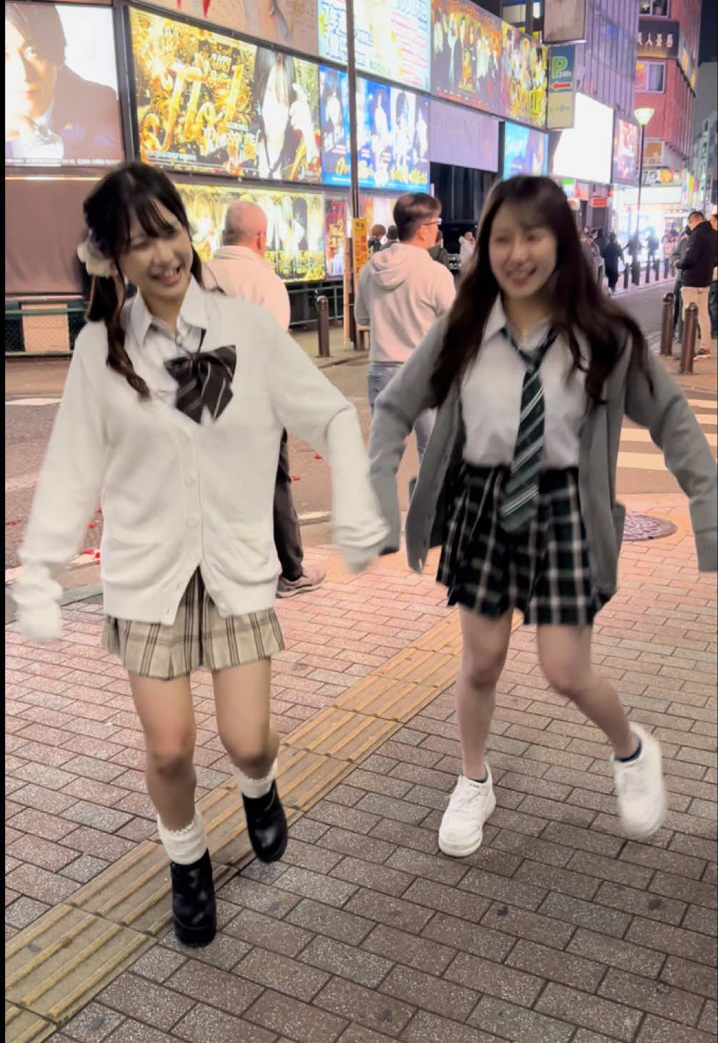 LUIAGUE ホットニュース 162008