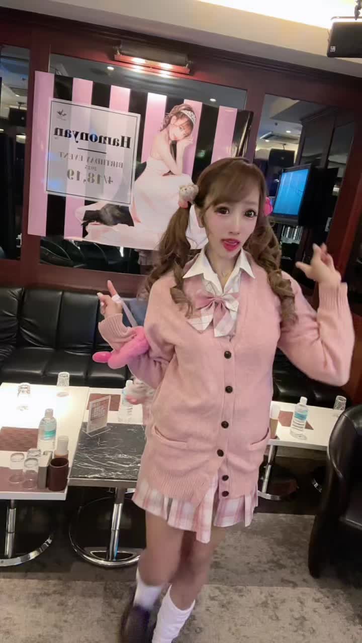 #制服 #キャバ嬢 #jk 後ろお誕生日のポスターだよ🎀.⋆@池袋フェニックス