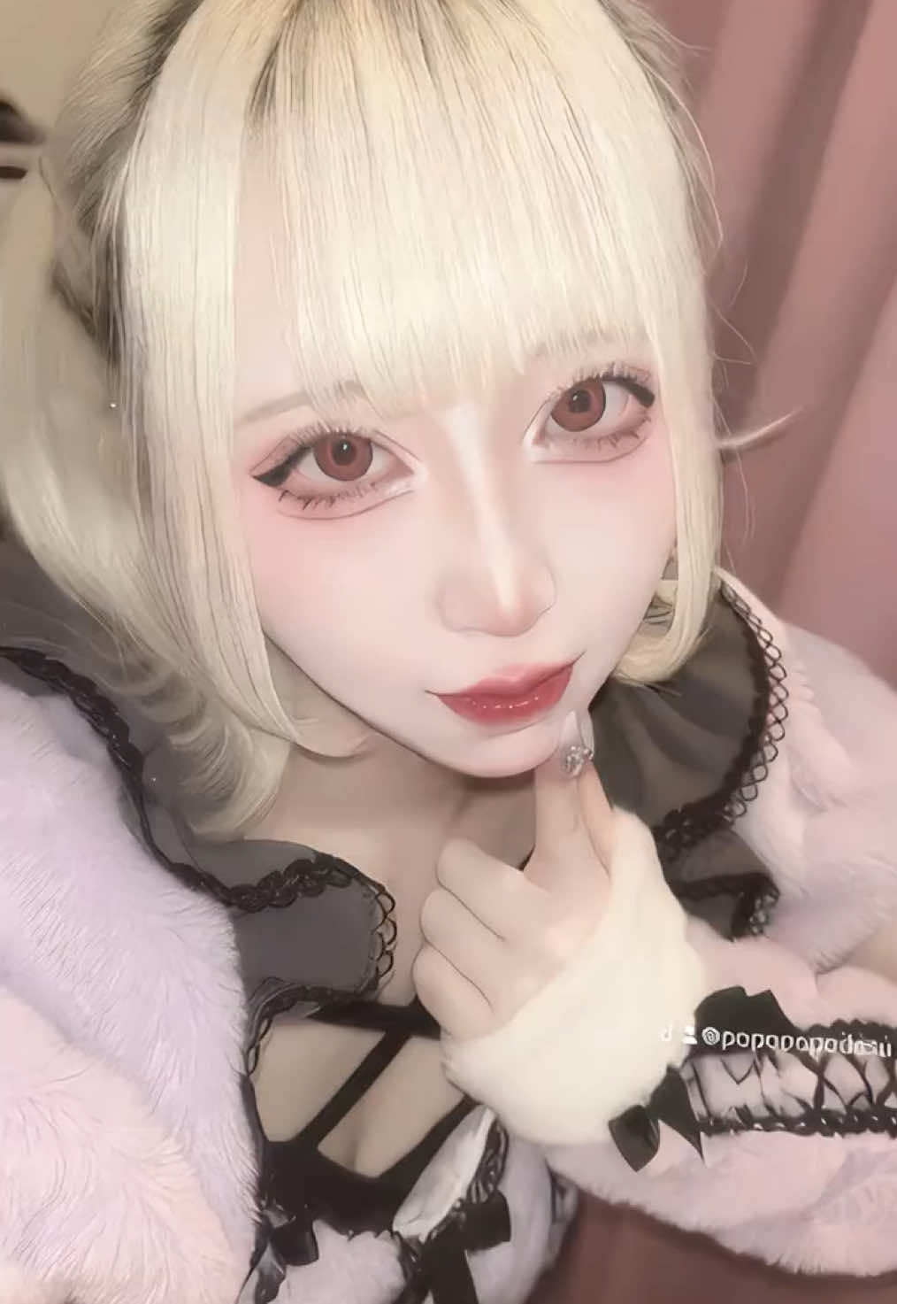 みんなマカロンとかいちごでかわいいなのになんでなのなんでジョッキビールなの⁉️ #コンカフェ嬢 #地雷系女子 #歌舞伎町 #歌舞伎町コンカフェ #おすすめ #fyp #ai