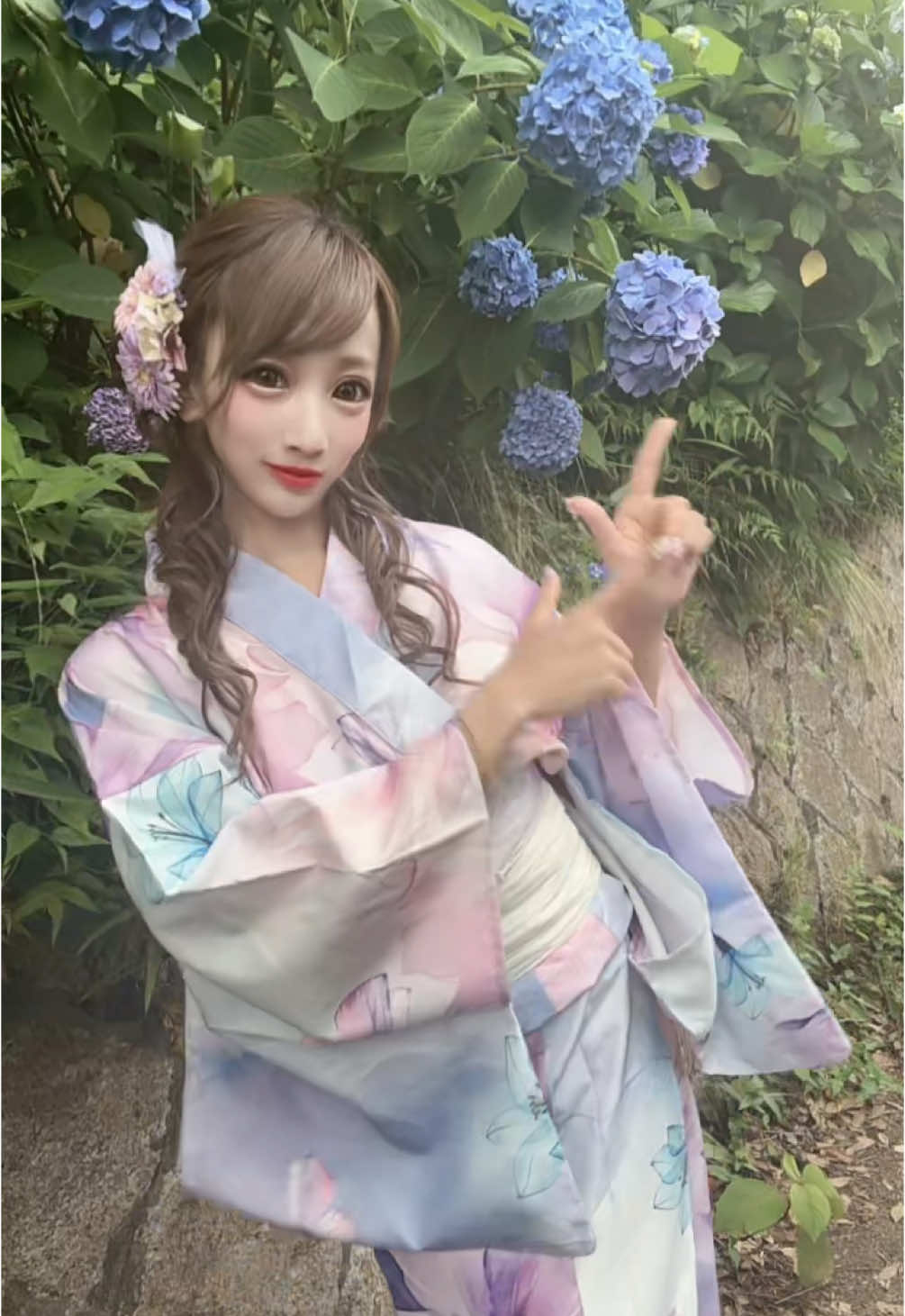 #イコラブ #イコールラブ #紫陽花 紫陽花揺れててかわちい🫶