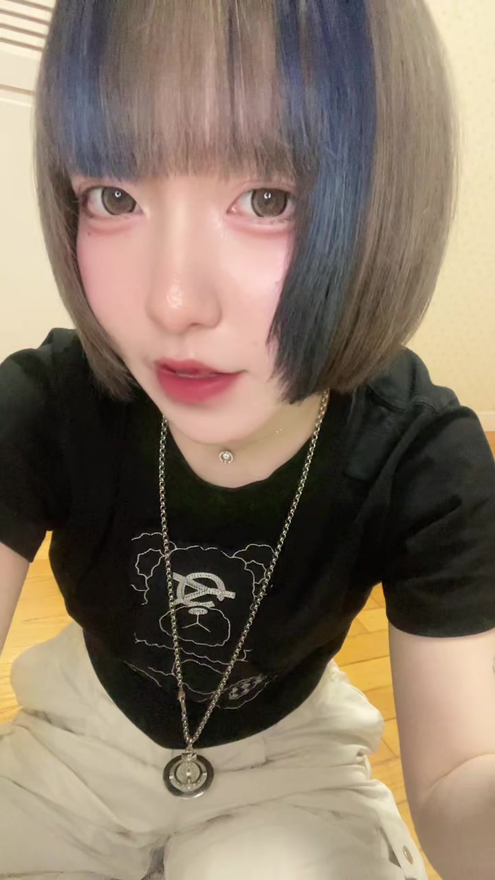 スマホの裏側もちろんルナだよね！ #おすすめ #おすすめにのりたい #コンカフェ嬢 #会える屋さん #コンカフェ #05 #04