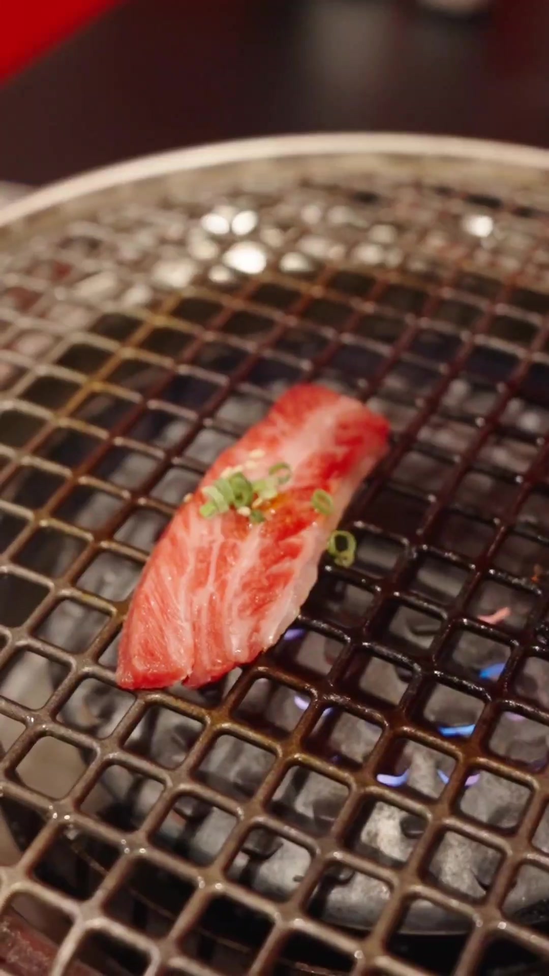 焼肉とバニーガール❤️ 大阪難波から徒歩2分「焼肉とバニーガール」では一緒に働いてくれる仲間を大大大募集しています❣️ 可愛い衣装で、焼肉も食べれるし最高👯‍♀️ #バニーガール #ガルバ #ガールズバー #焼肉 #難波