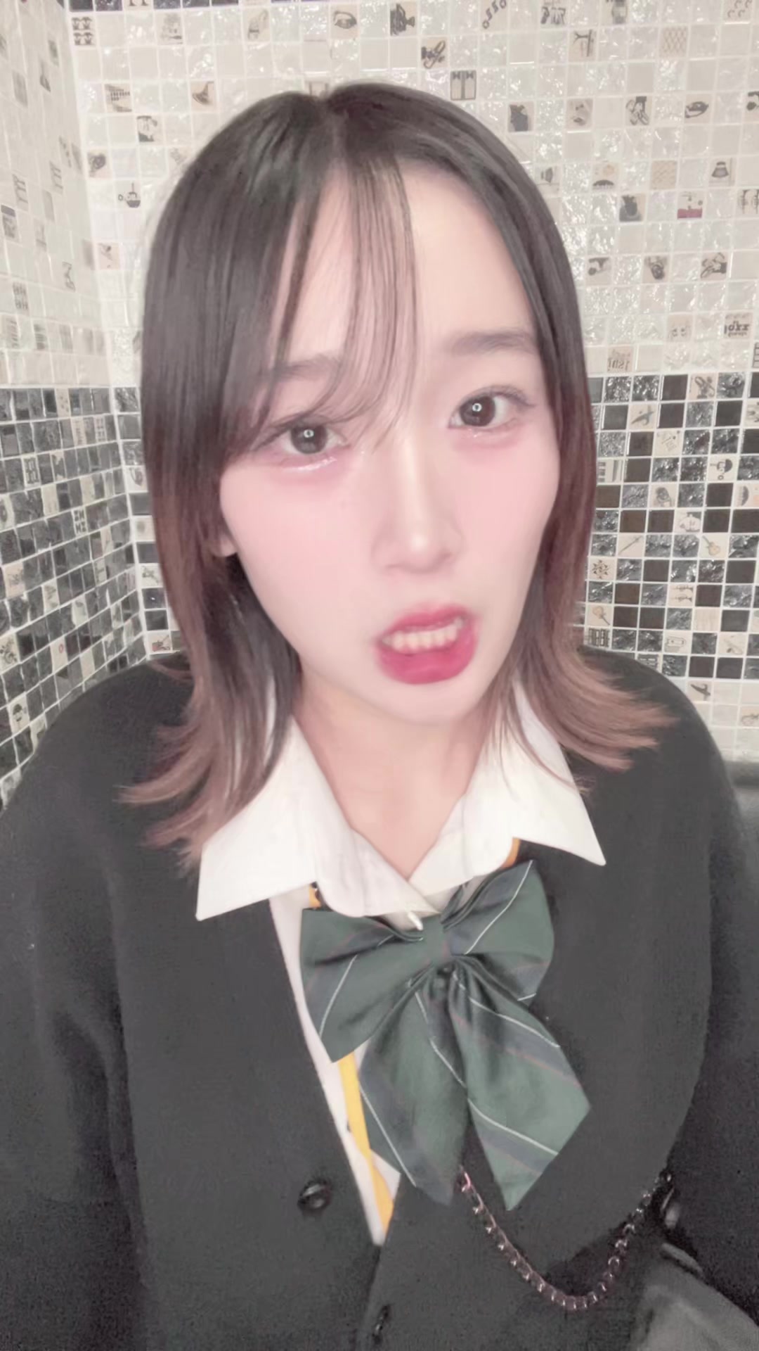 3年B組 ホットニュース 182515