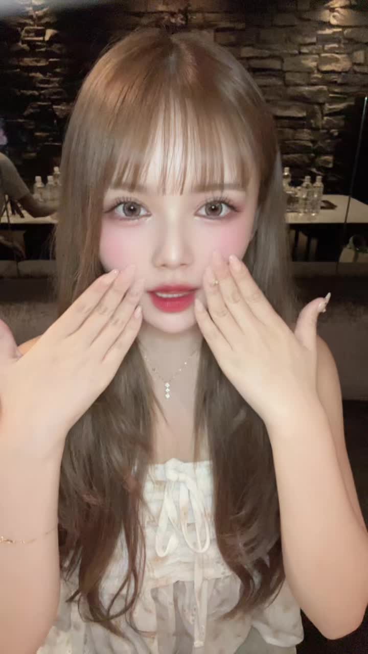 作るね🍫 @美人茶屋六本木【公式】