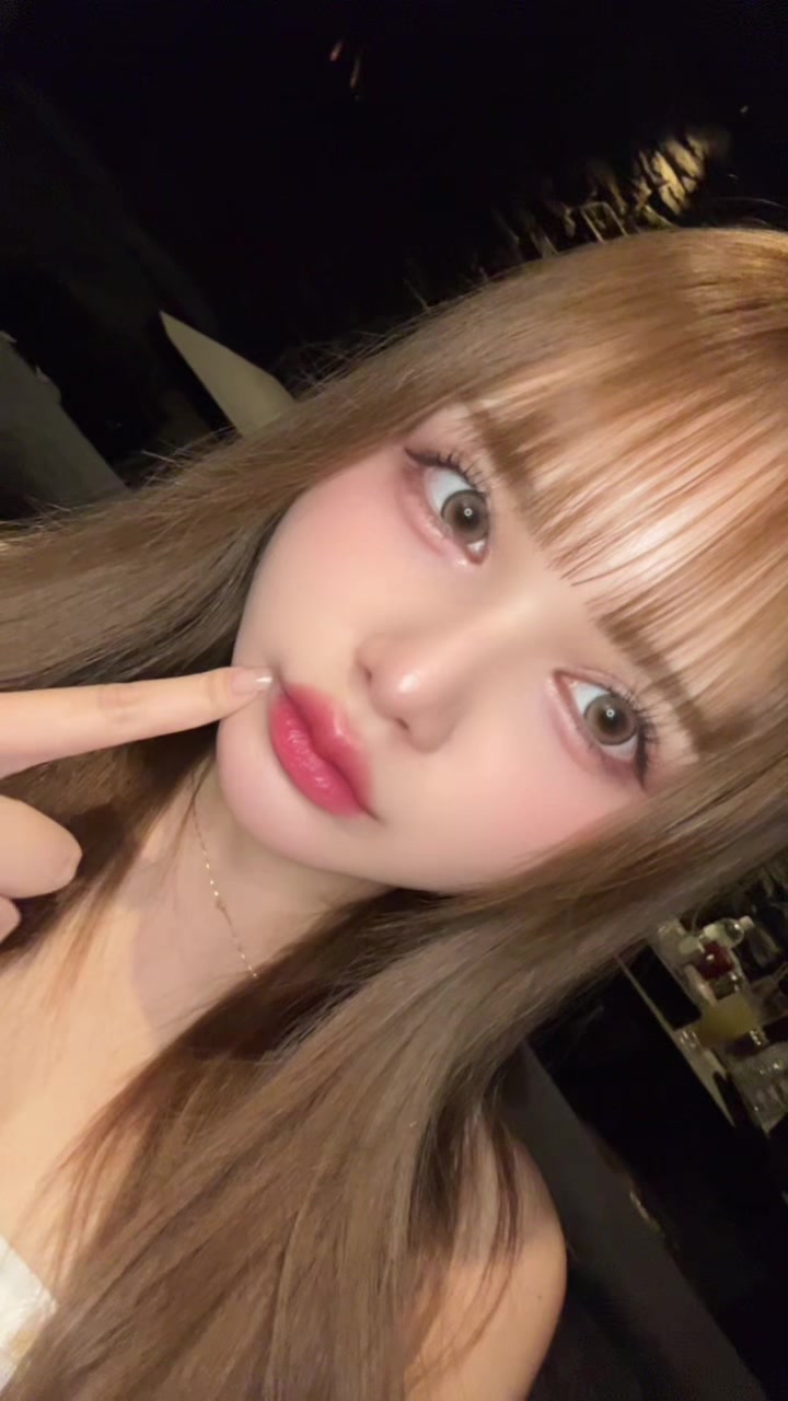 おっはよー☀️ なんかえったん小麦肌かも 夏だもんね👒🎐🩵 @美人茶屋六本木【公式】