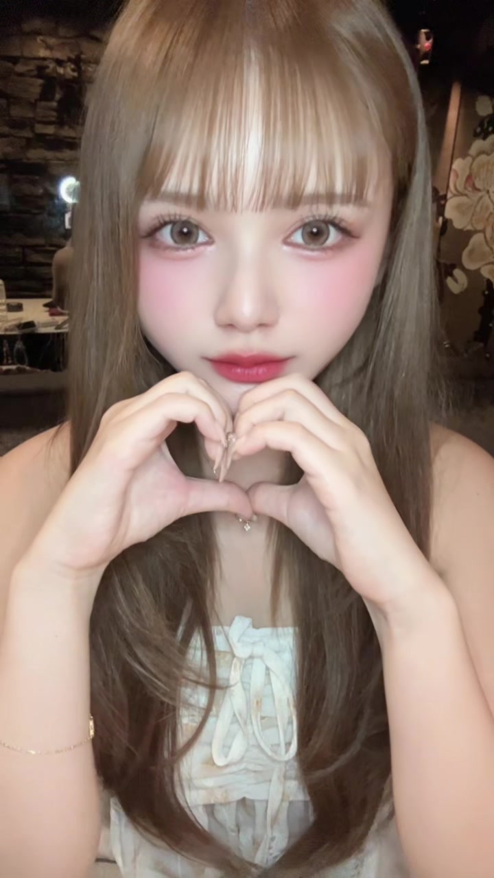 えたんはカプチーノよりブラックコーヒーがすきだよ☕️🤍大人🤍ふふ @美人茶屋六本木【公式】