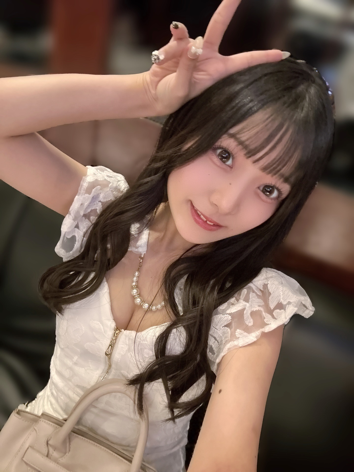 本日もありがとうございました♡
珍しく巻き下ろし！

#レジャラース #ランマル #フェニックス #歌舞伎 #歌舞伎町 #池袋 #歌舞伎町キャバクラ #池袋キャバクラ #キャバクラ #キャバ嬢