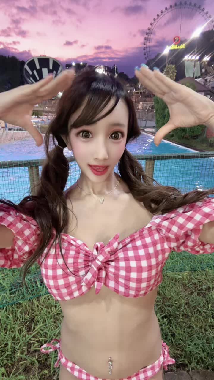 お空綺麗すぎた🥹💜#プール #水着 #pool