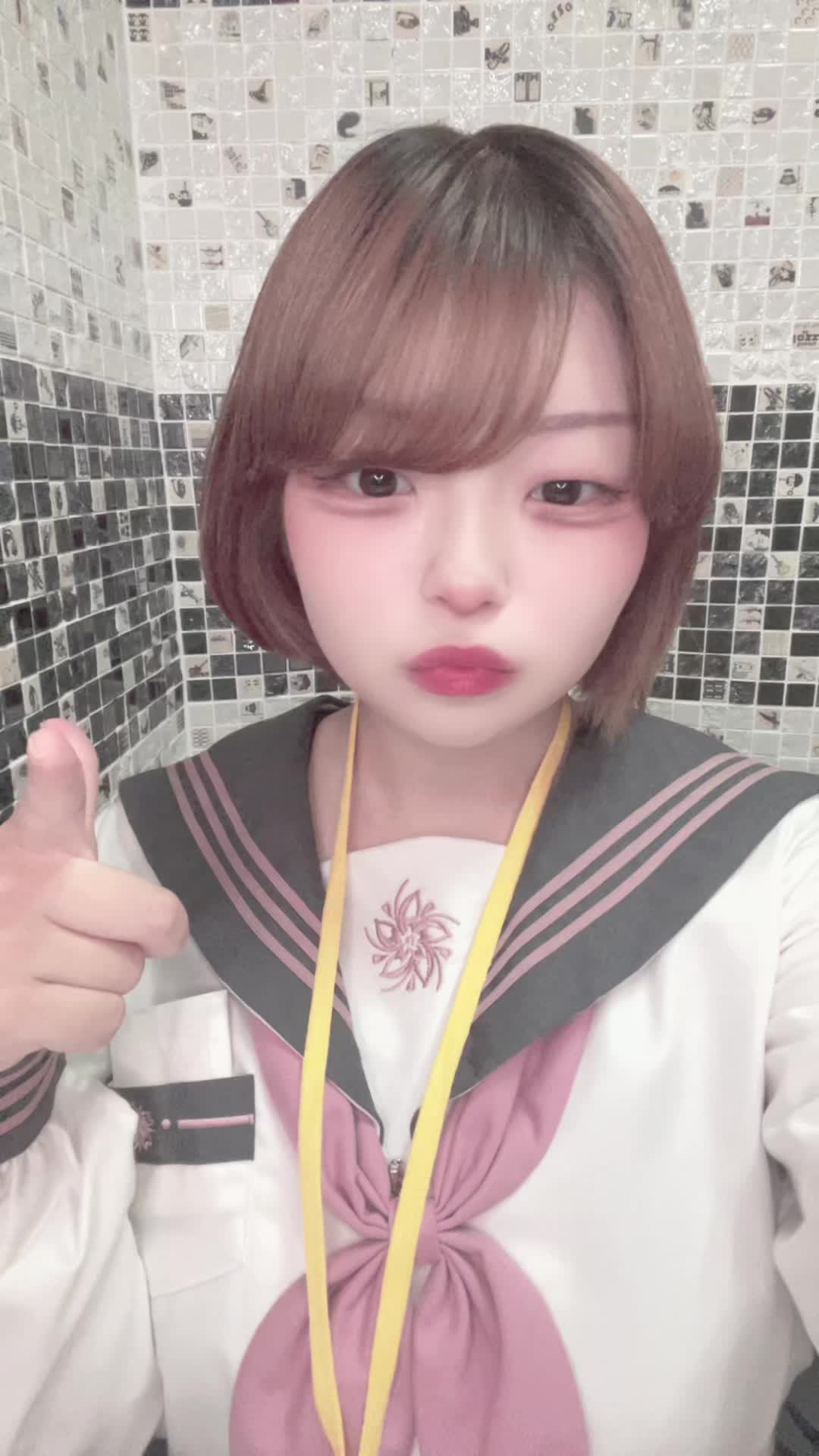 3年B組 ホットニュース 195420