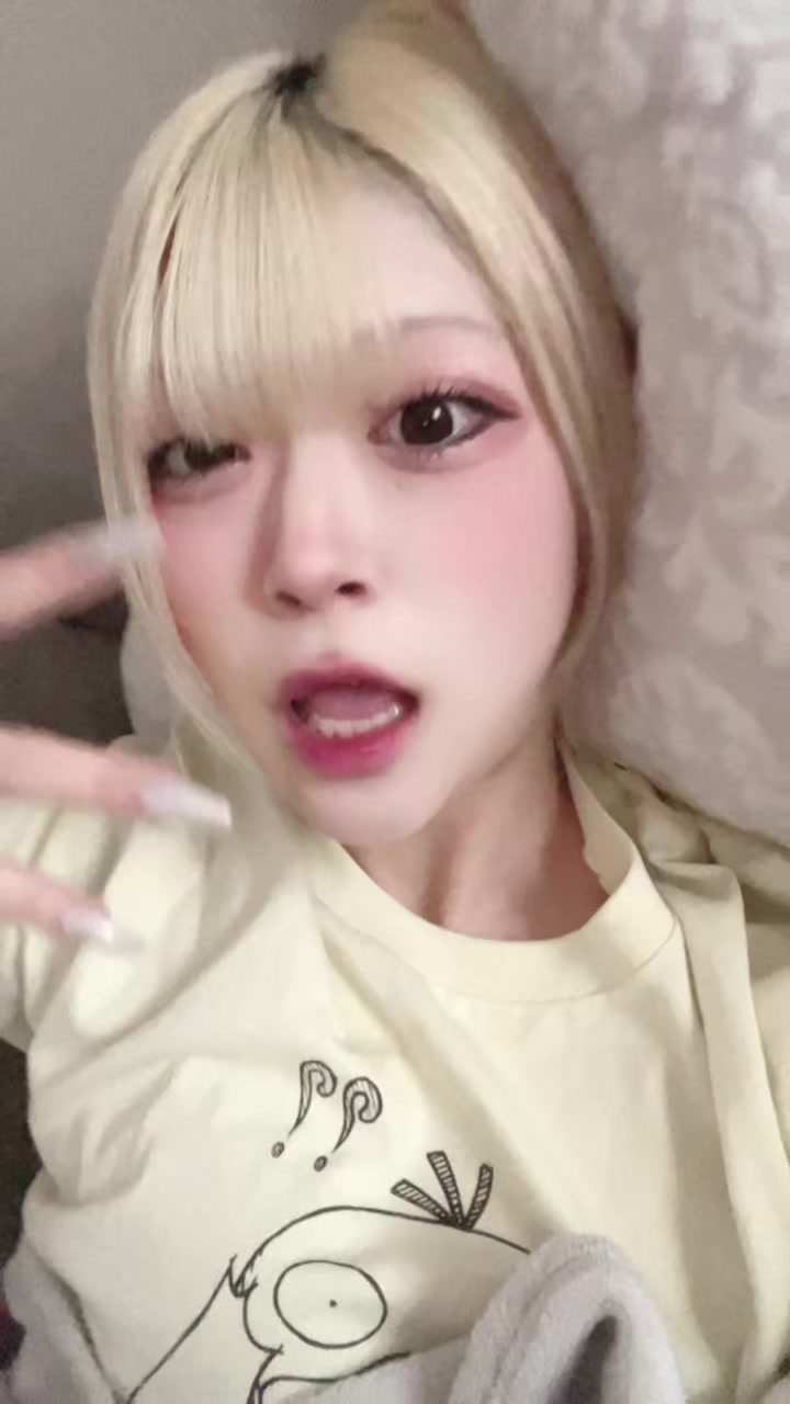 ユニクロのコダックTシャツまじ寝る時ちょうどいいほんで可愛い