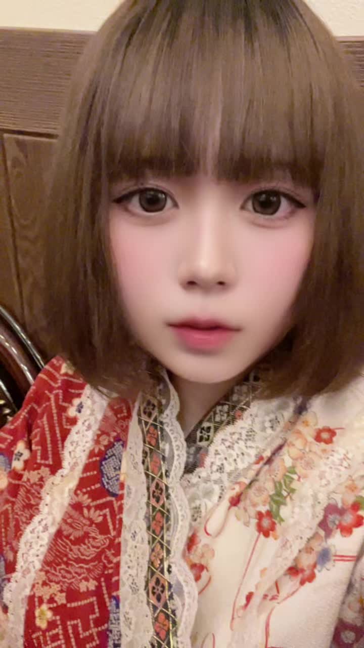 Romantique ホットニュース 197312