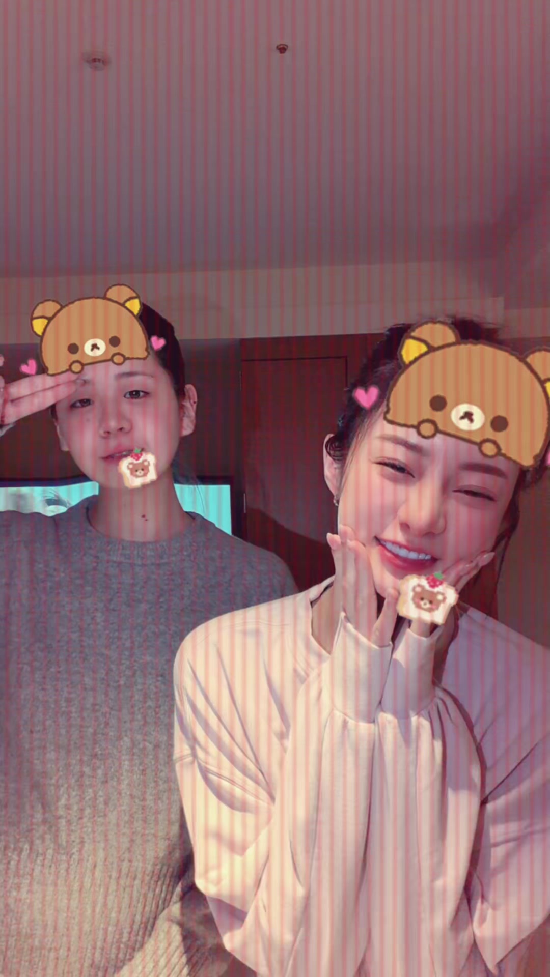 #お風呂上がり #クラブニルスるな #北新地 #キャバ嬢 #東京  お風呂上がり🛀の2人笑 私がすっぴんに見えないのは アートメイク眉毛のおかげです😭