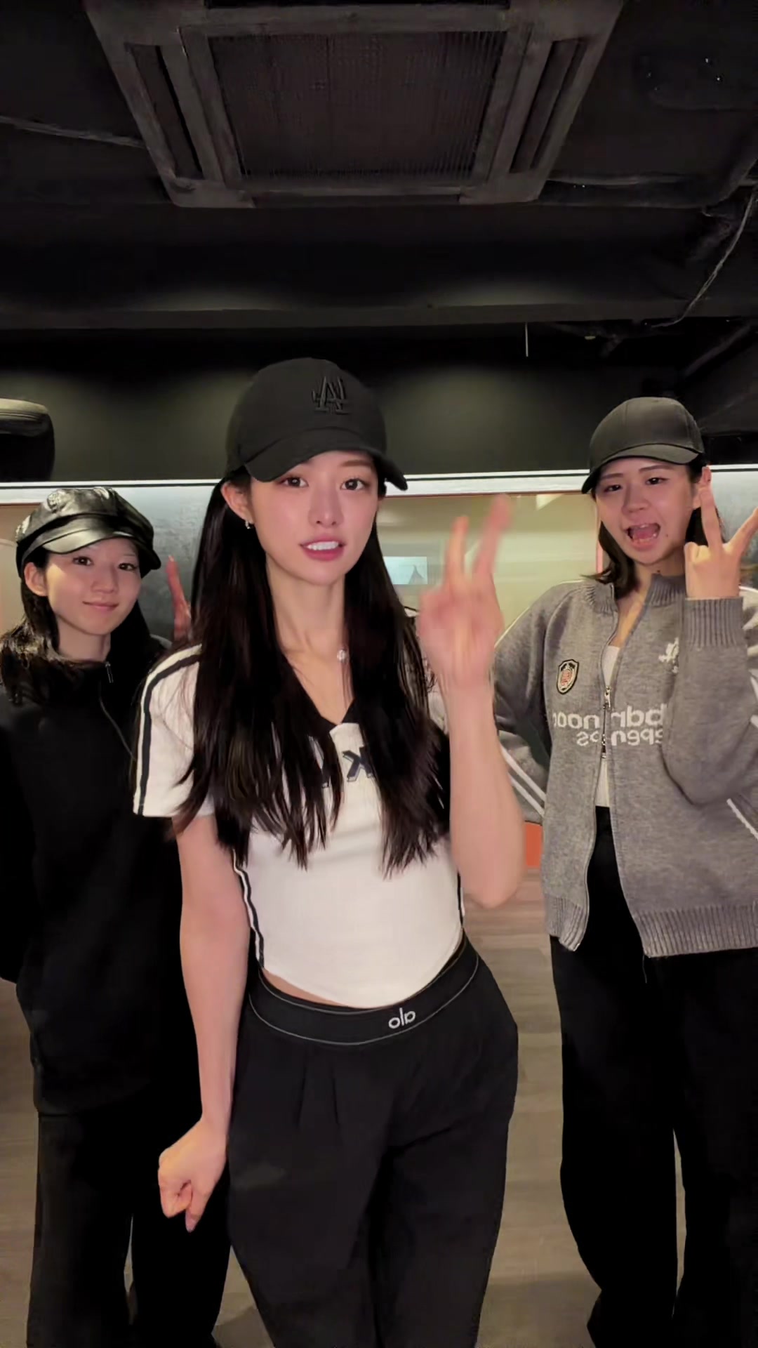 #パーティーピーポー #ダンス動画 #クラブニルスるな #北新地 #キャバ嬢