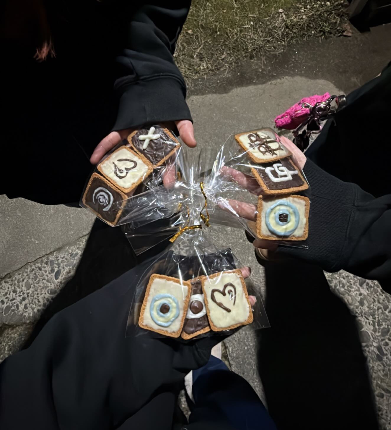 ジャケ写クッキーもらった🎶🎶
⁡
めちゃくちゃかわいい🥺