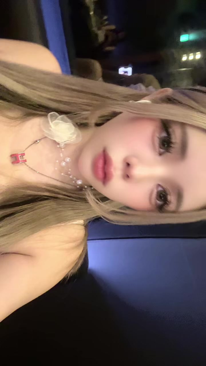 華月　美琥