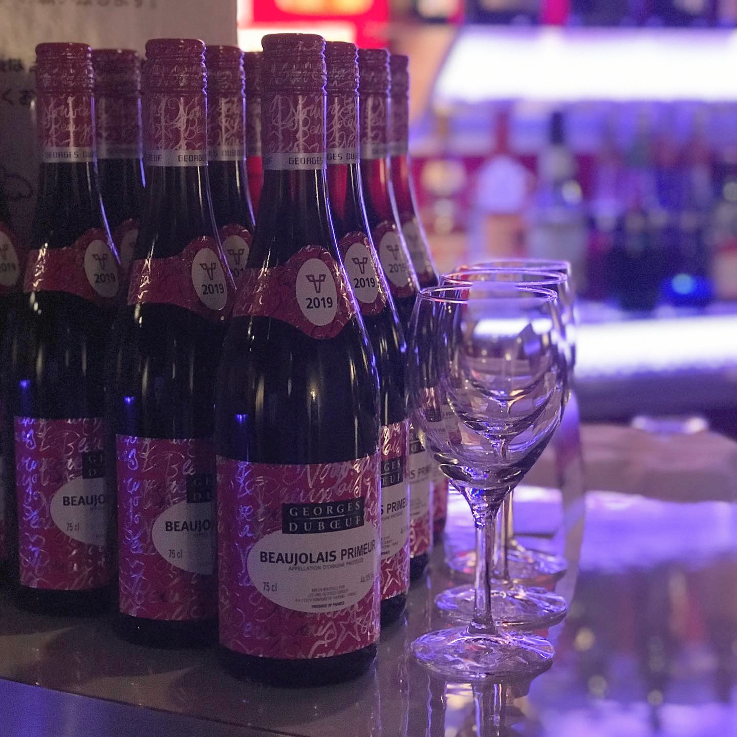 GIRLS DINING BAR EXE ホットニュース 221997