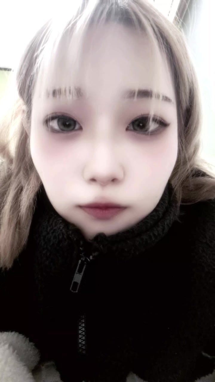 ある夜、ビルの片隅で日記1599252