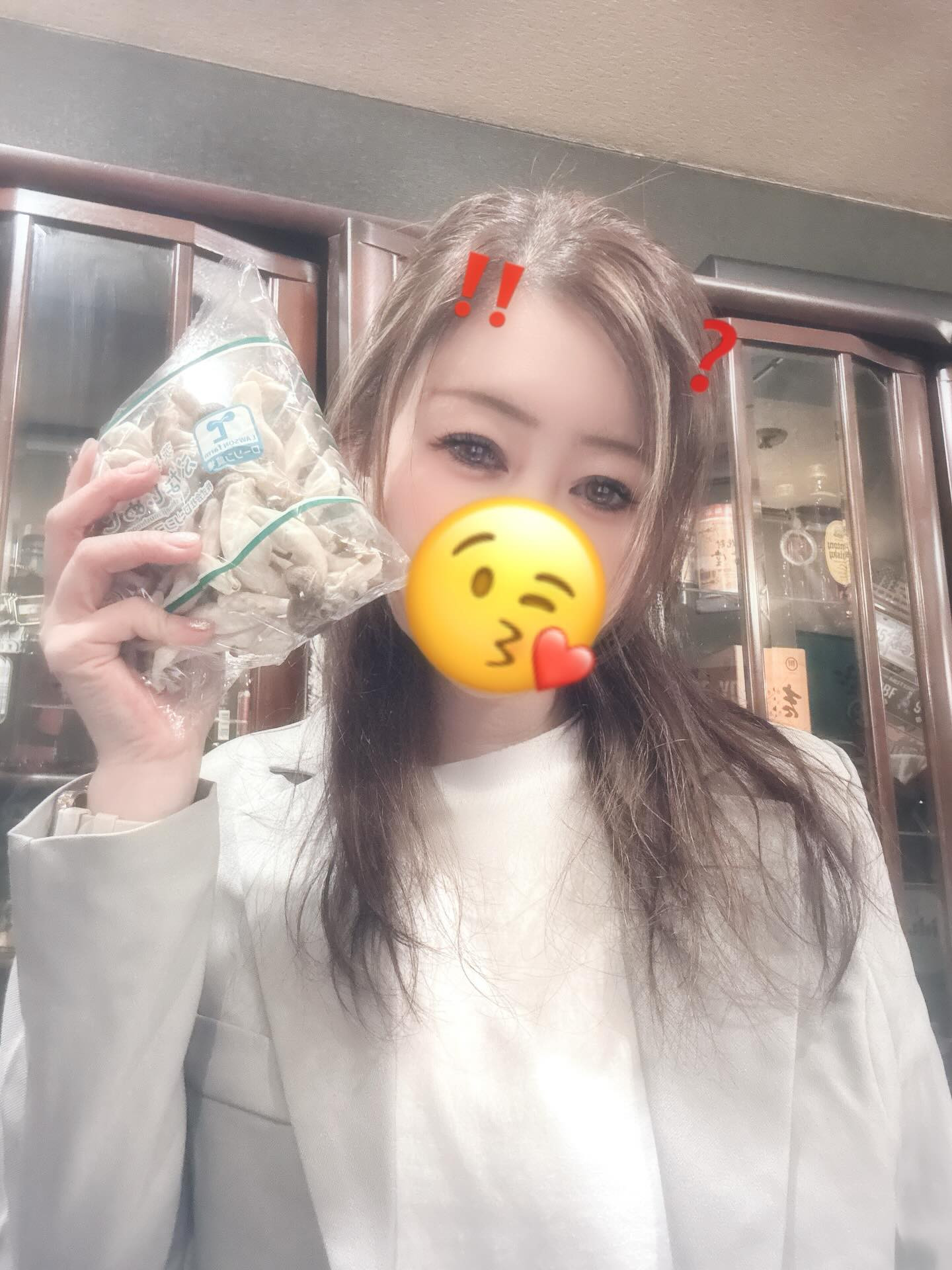 QUEEN ホットニュース 230054