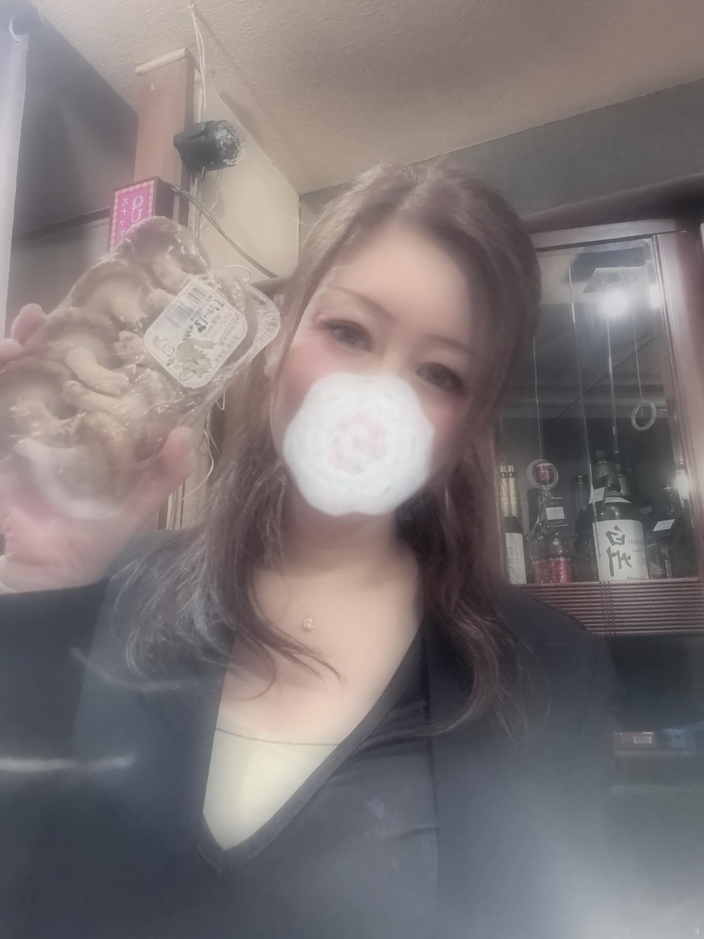 QUEEN ホットニュース 230204