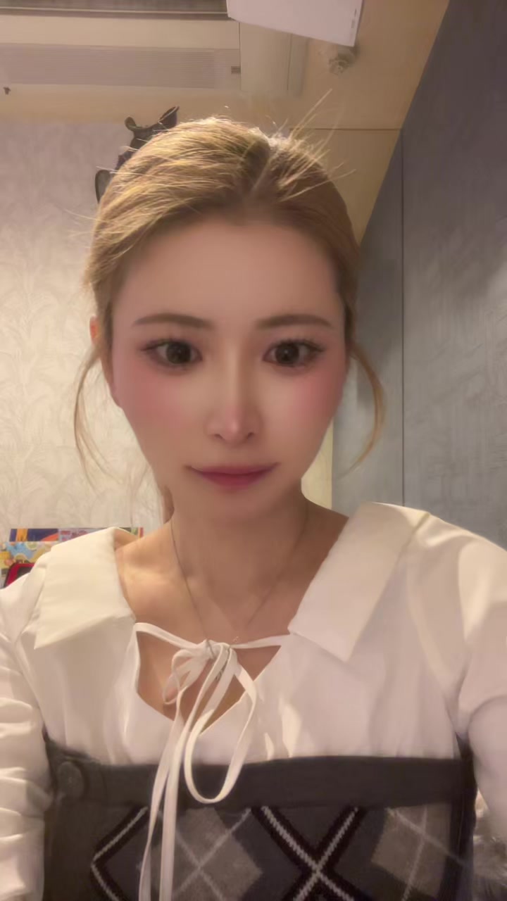 一条 葵