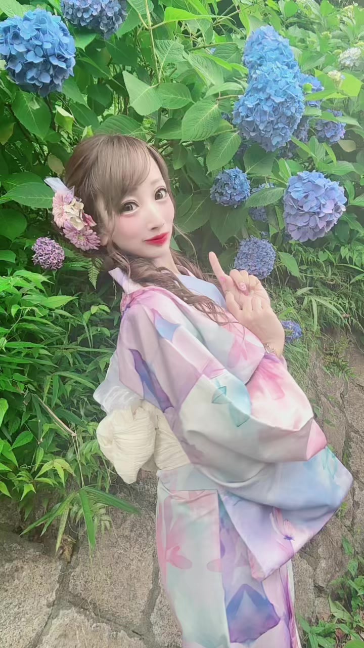 一条 葵