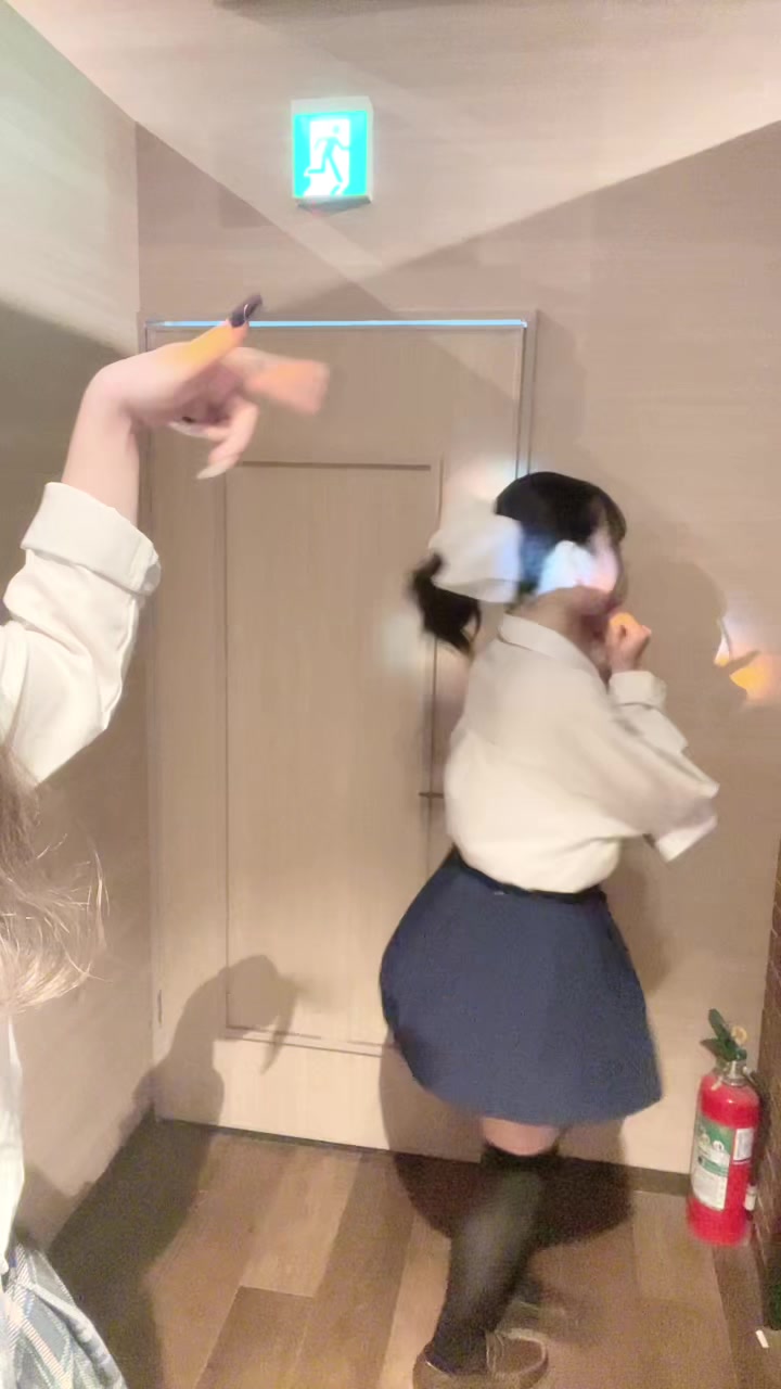 3年B組 ホットニュース 244633