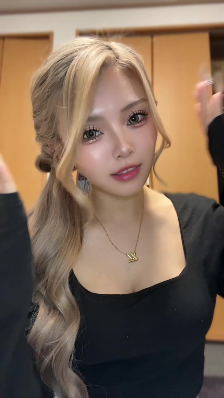 一条 葵