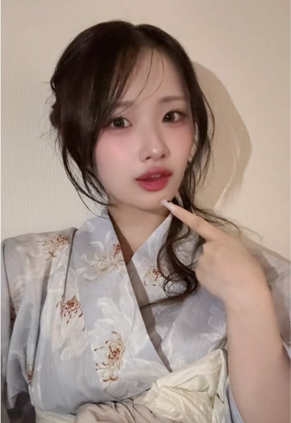 みい