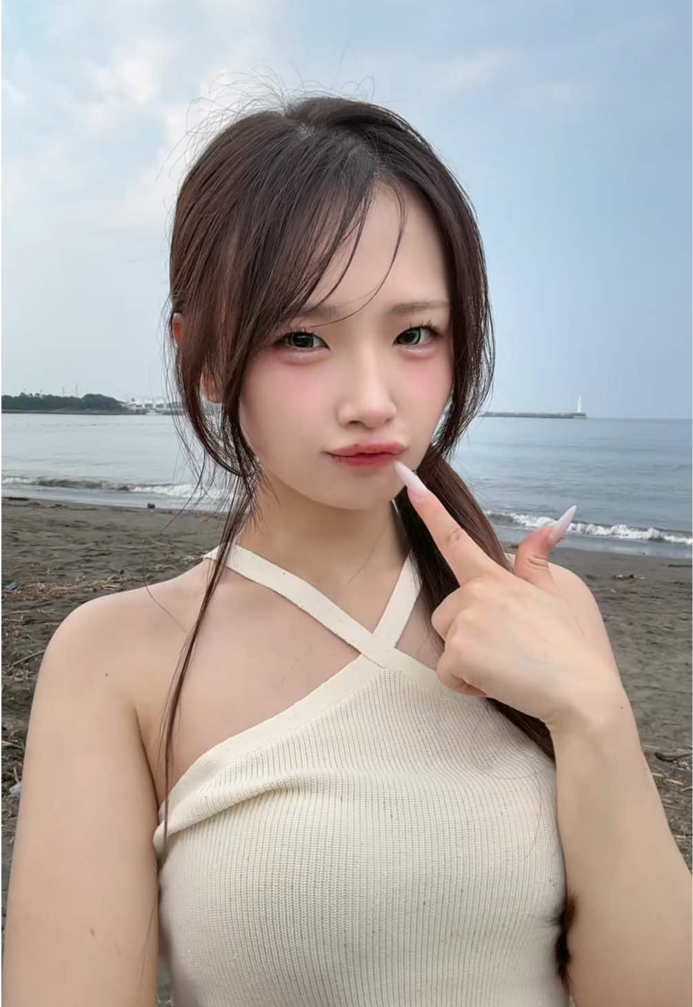 みい