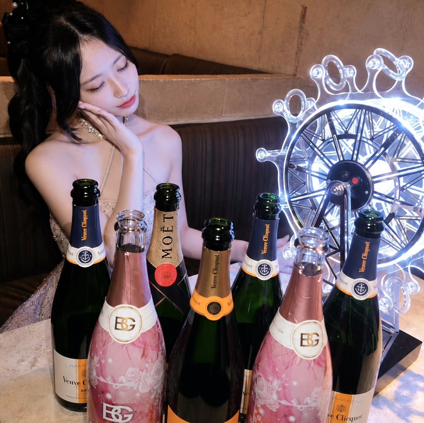 一条 葵