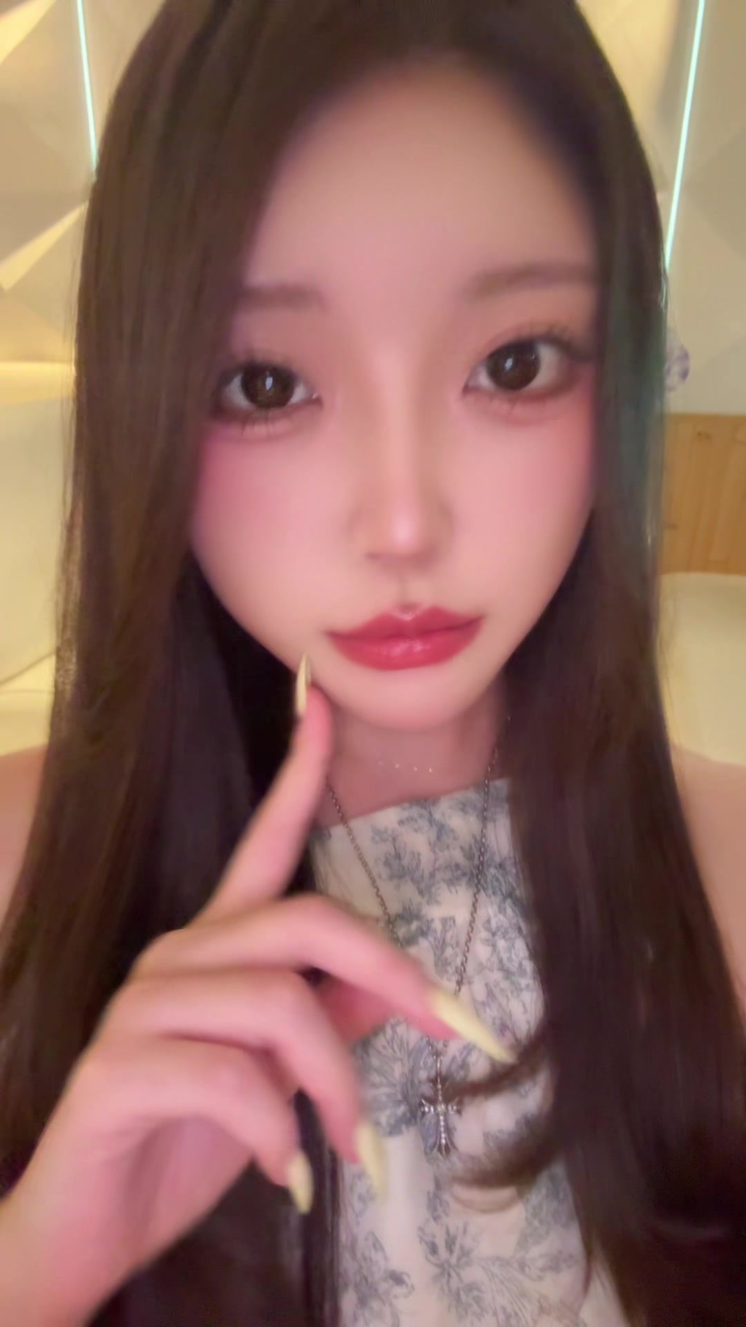 一条 葵