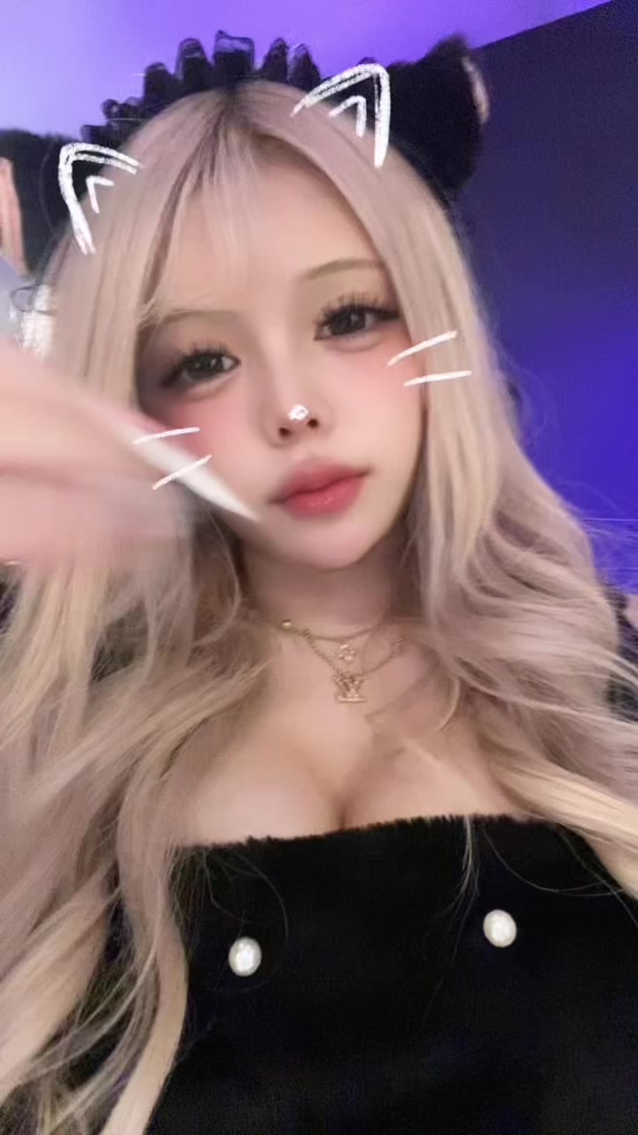 華月　美琥