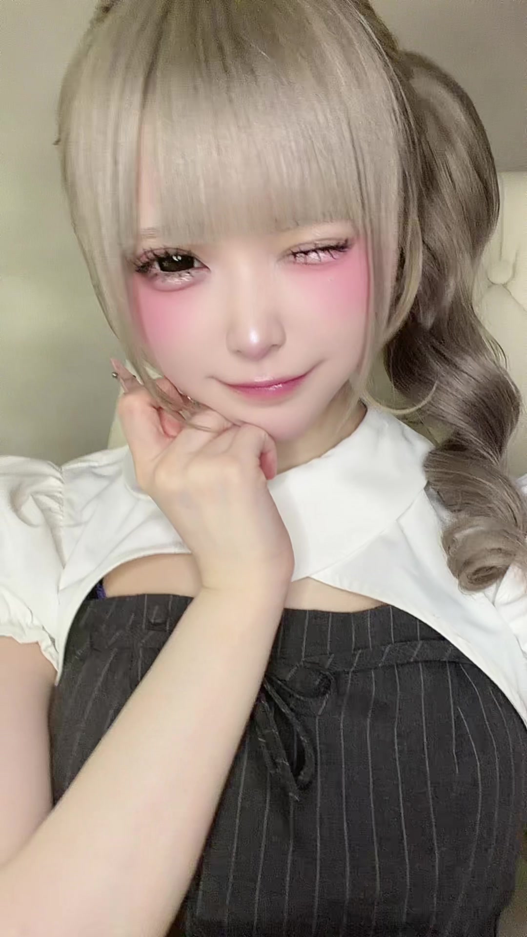一条 葵