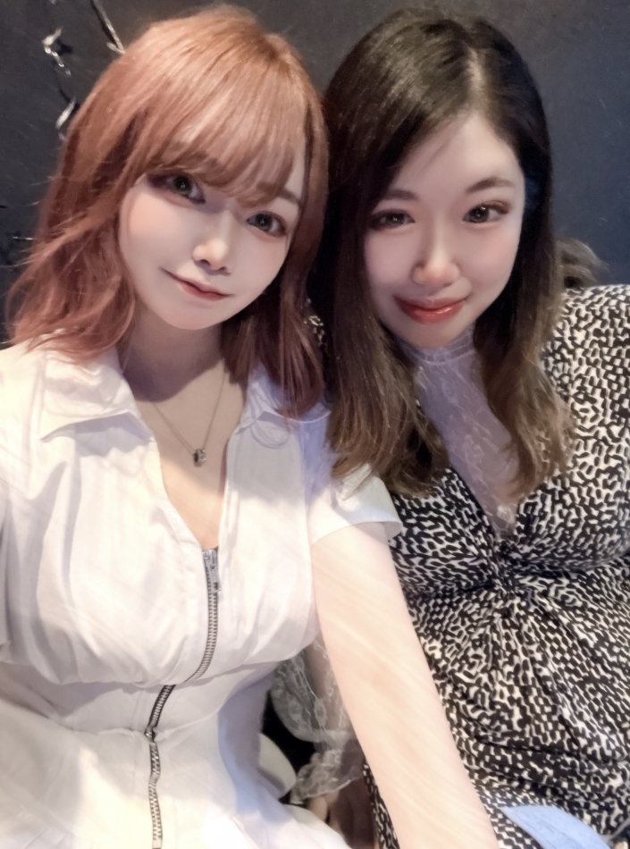 ちゅ👧🏻👄👩🏻