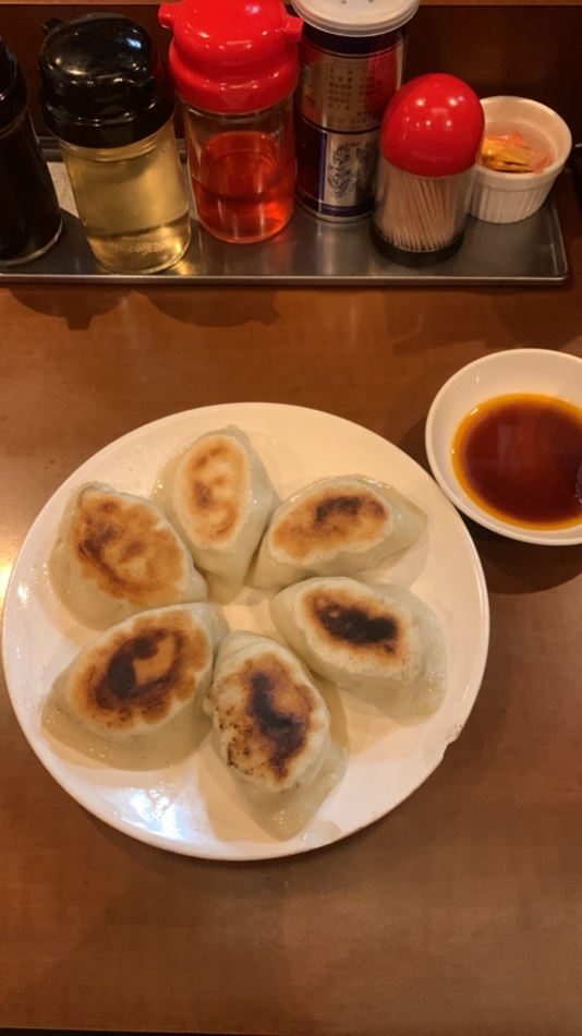 （っ'-')╮ =͟͟͞͞🥟🥟🥟