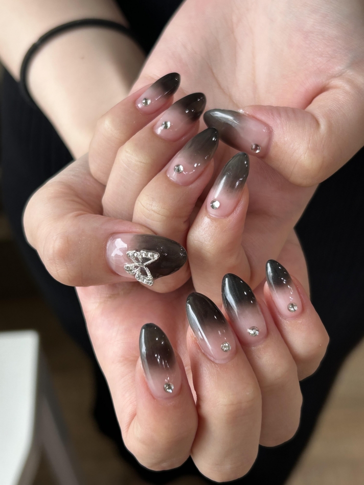 ネイル変えたよ！