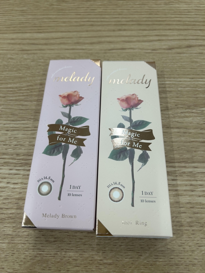 人生初カラコン！