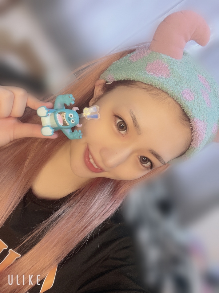 メイク前はサリーに変身💙💜