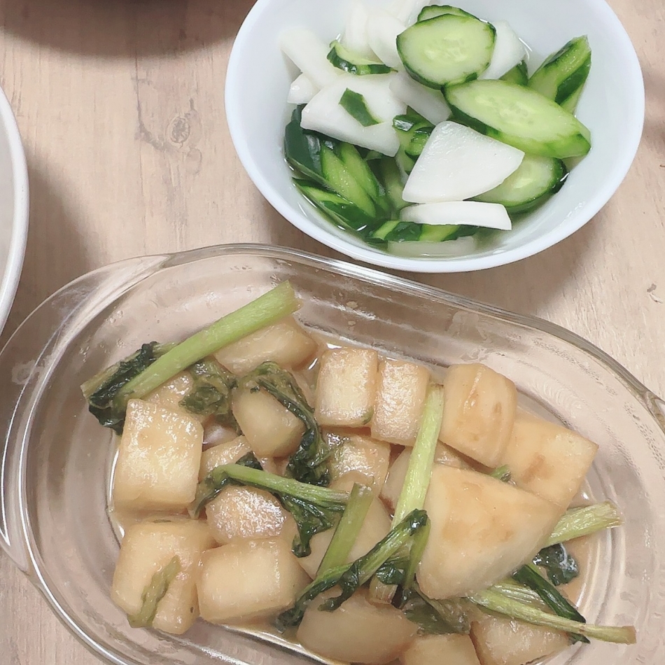 大きなカブをひっこぬきにばあさんは山へ？