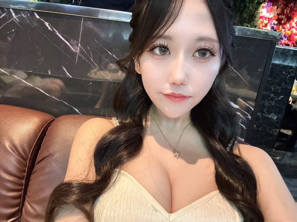 一条 葵