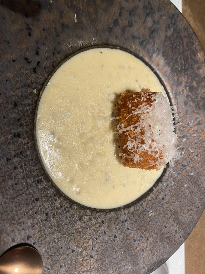 カニクリームコロッケ…❓