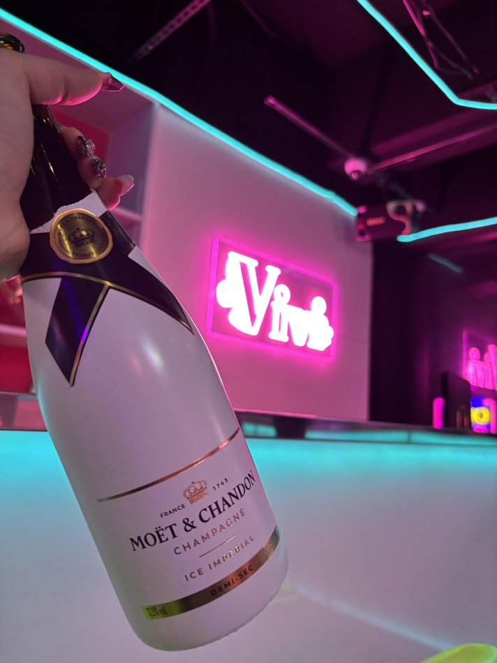 PREMIUM bar ViVi日記1521109