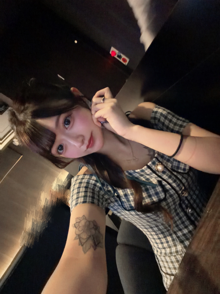 一条 葵