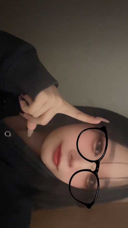 メガネ～～😌😌