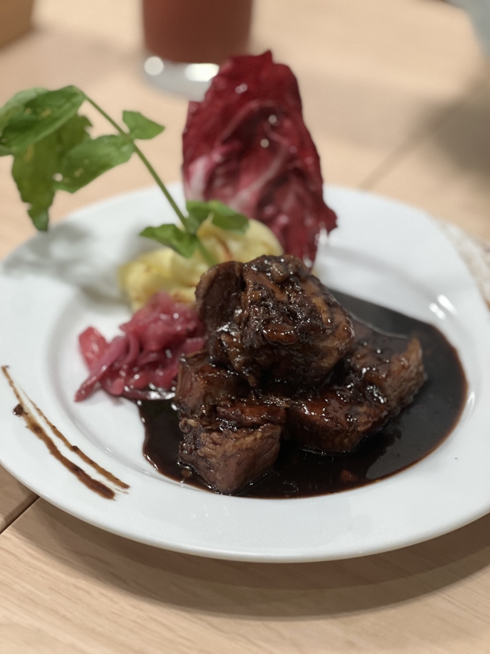 一条 葵