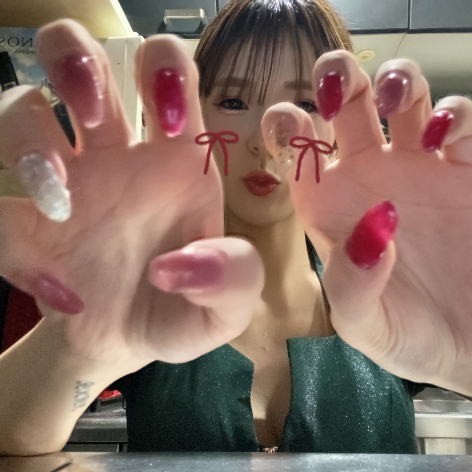 ねいるかえたー！