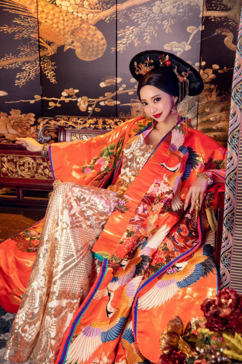 一条 葵（オーナー）